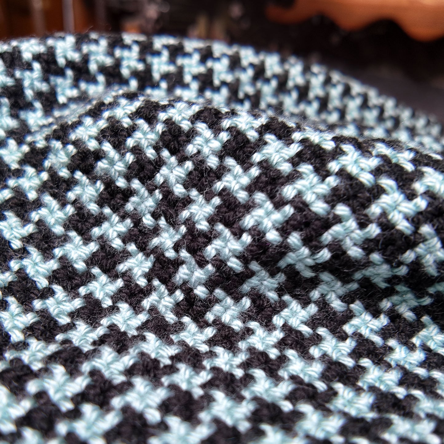 ❖ Mint Green and Black Houndstooth ❖ Handwoven Scarf ❖