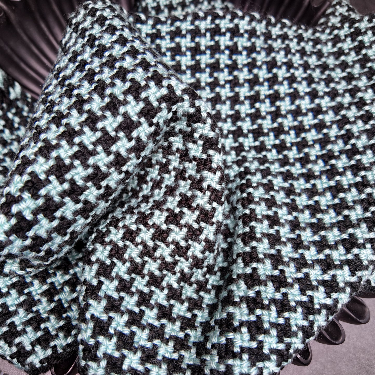 ❖ Mint Green and Black Houndstooth ❖ Handwoven Scarf ❖