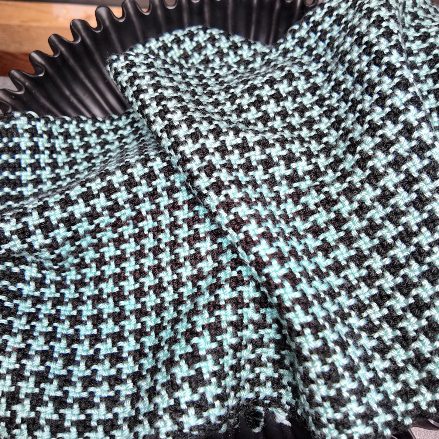 ❖ Mint Green and Black Houndstooth ❖ Handwoven Scarf ❖